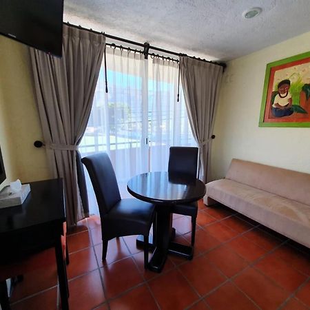 Suites Pancho Villas Bacalar - Lagoon View Esterno foto