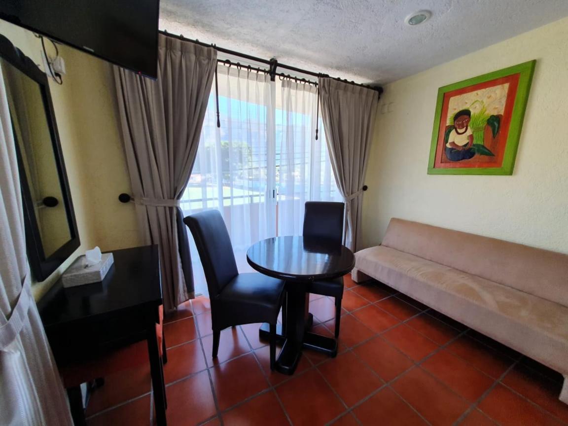Suites Pancho Villas Bacalar - Lagoon View Esterno foto